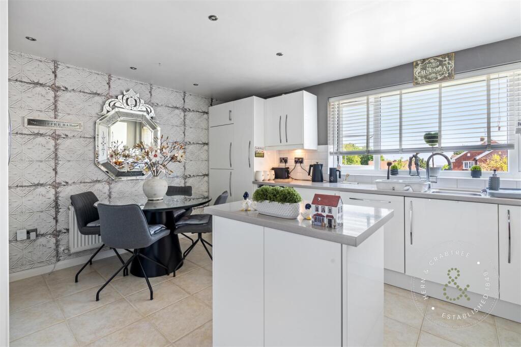 Uplands Int, Hern Crabtree (3).jpg