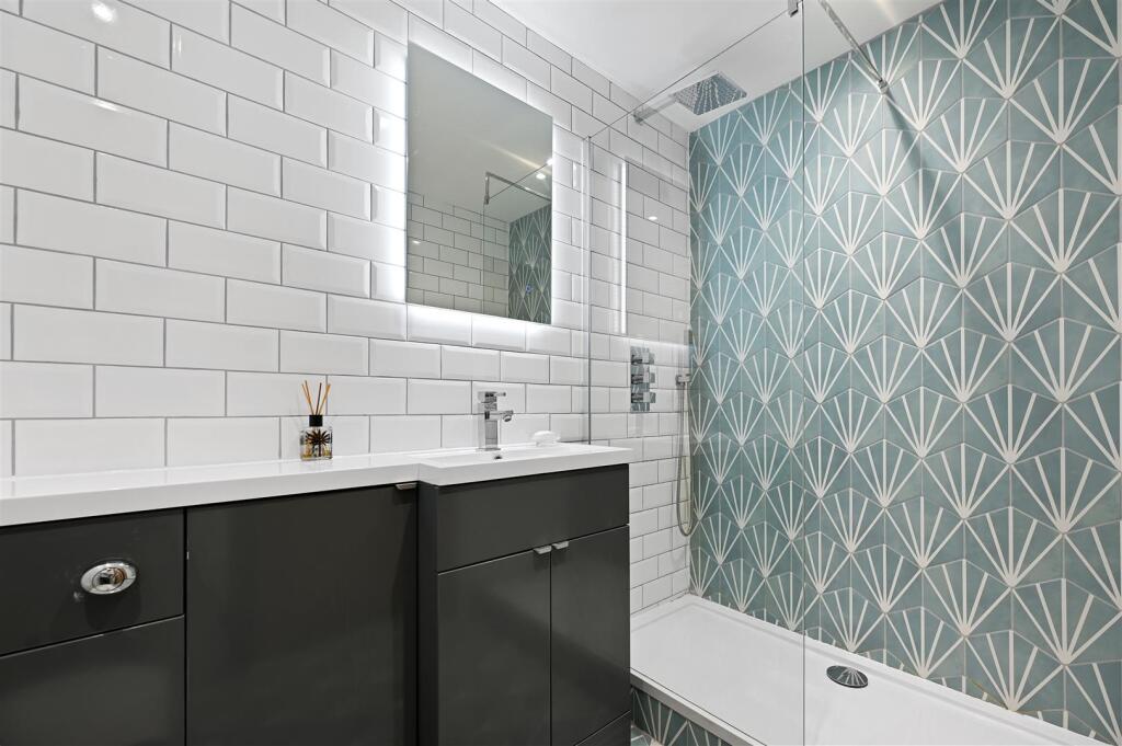 AR - Rosemont Road5.JPG