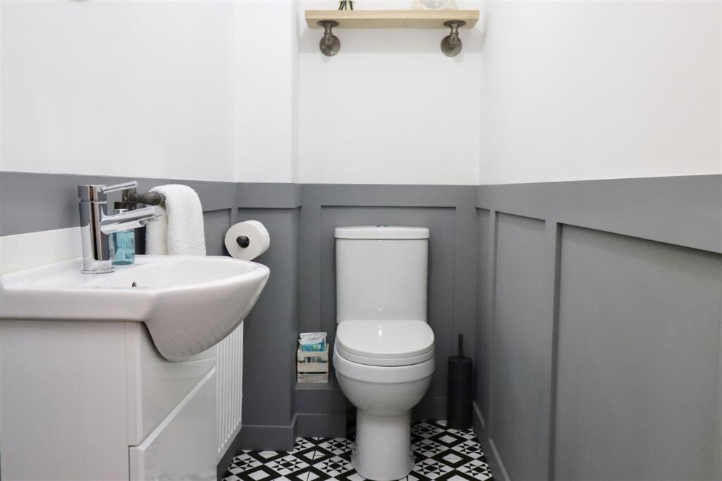 CLOAKROOM