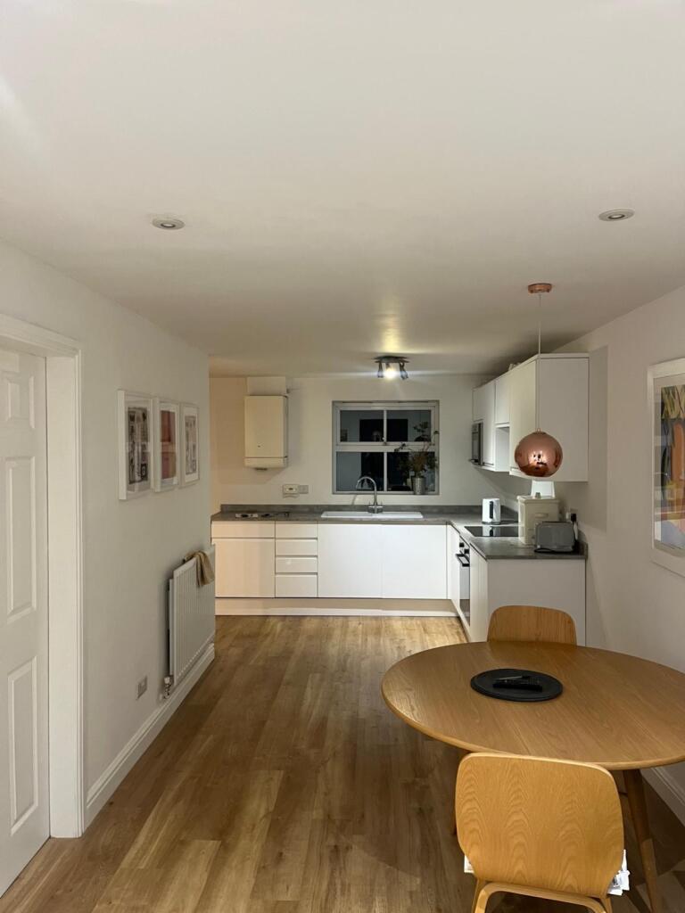 b6d35104-bcd1-40d9-aa1f-738410c2151b