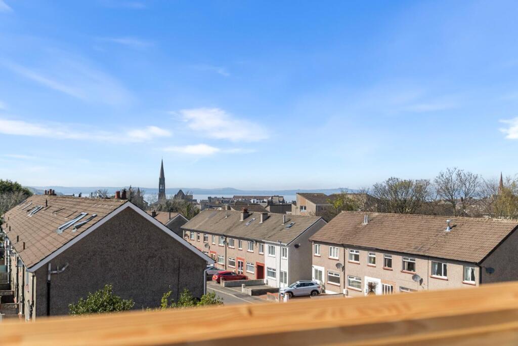24_10 millburn gardens, largs (24).jpg