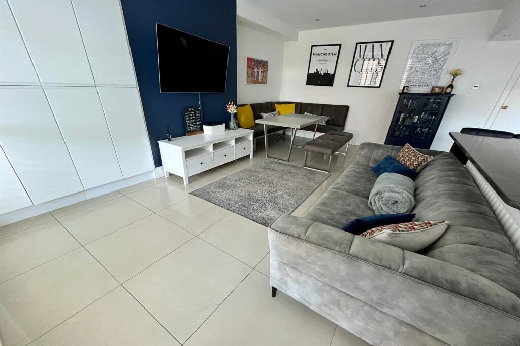 Family/Dining Room