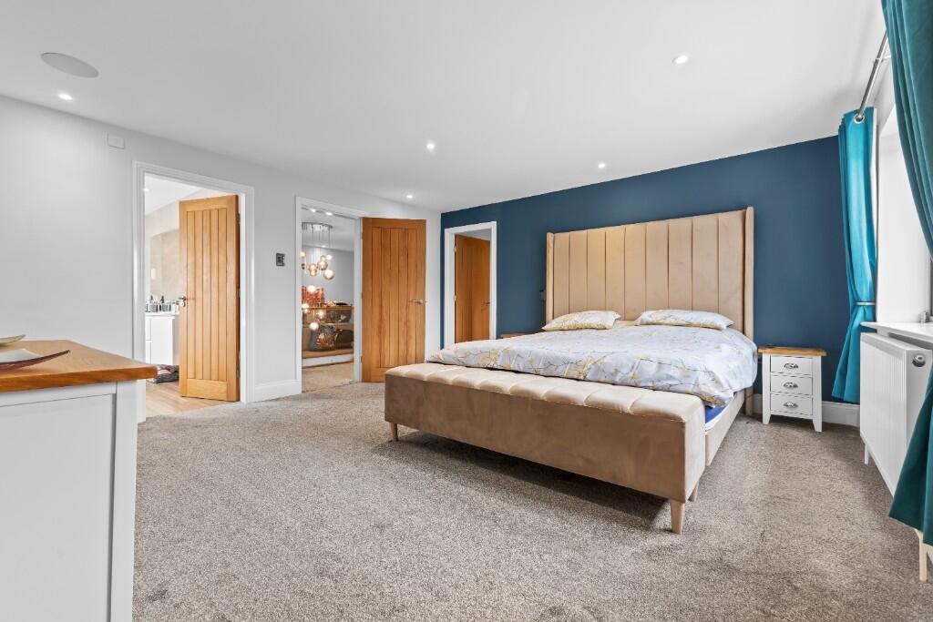 Principal suite