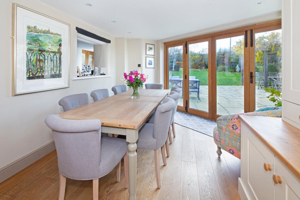 Breakfast Room