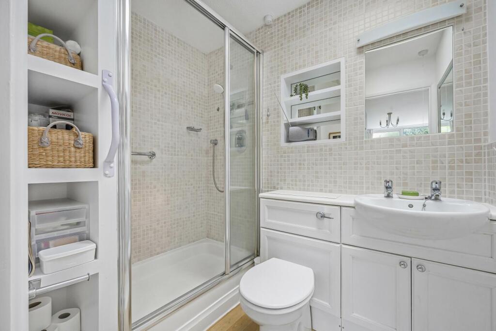 En suite shower room