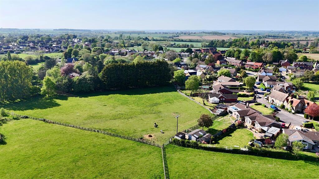 Annesley, Plum Park Lane, Paulerspury (dr)  (8).jp