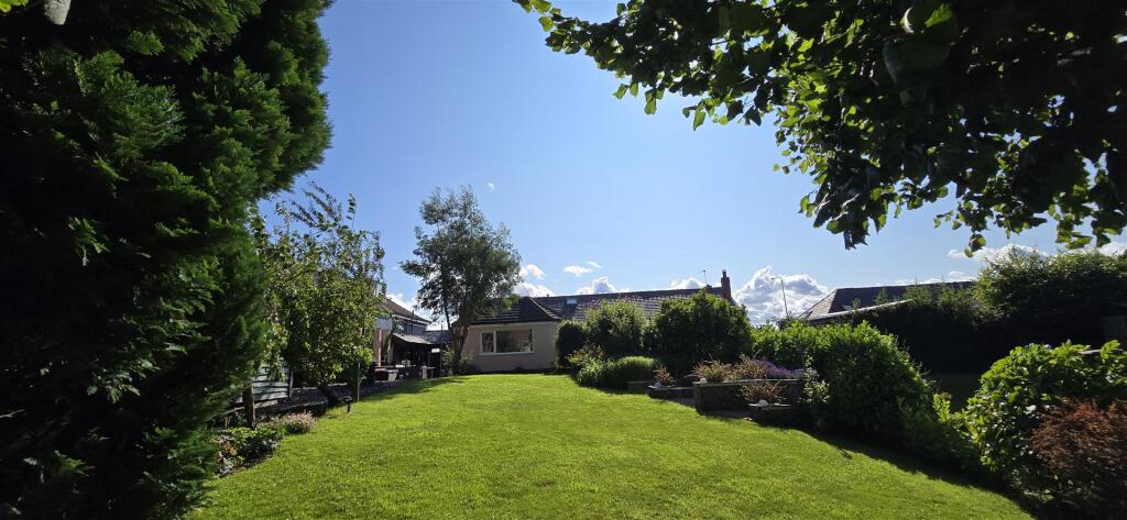 back view of 327.jpg