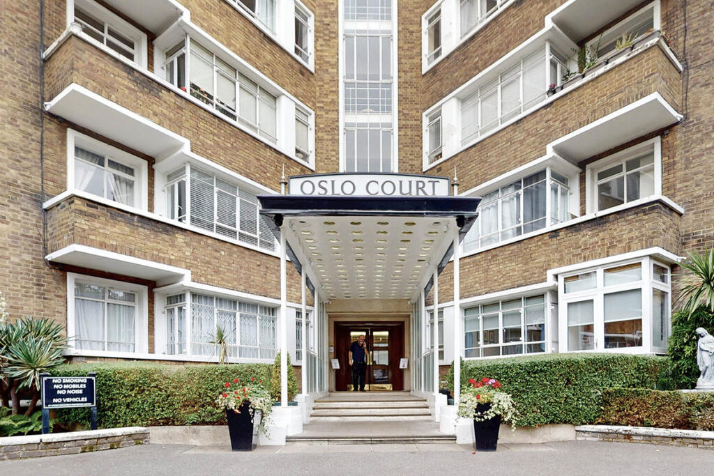 Prince Albert Road, London, NW8