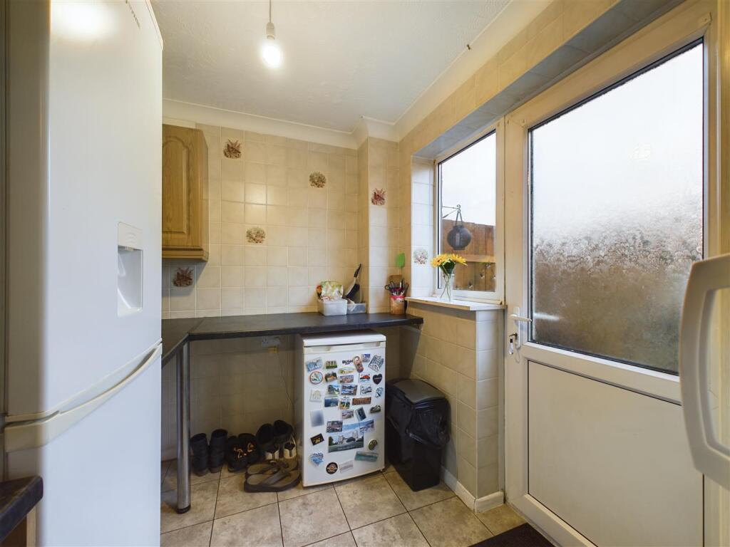 KITCHEN/ DINER