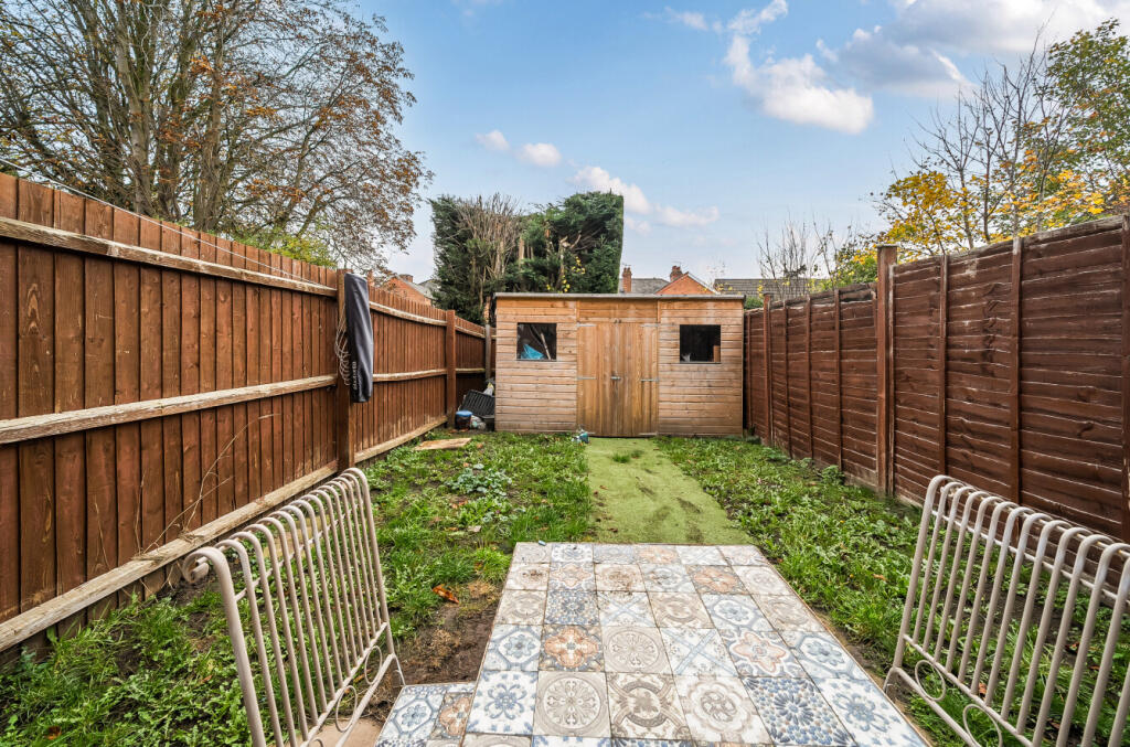 1376233-12-690c88...