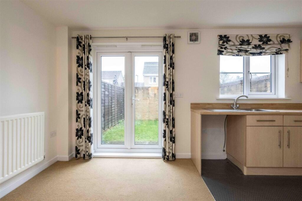 181225  Freestone Way Corsham    004.JPG