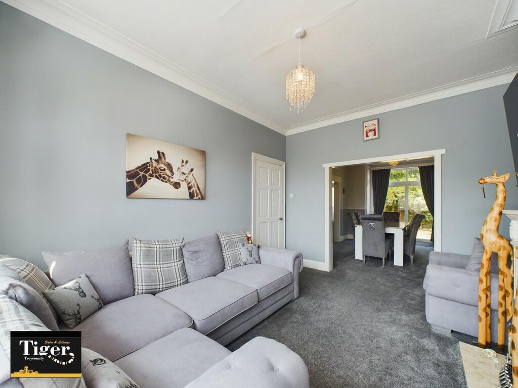 CAM02176G0-PR0311...