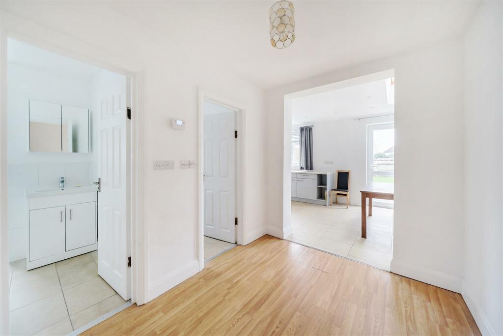Hallway.jpg