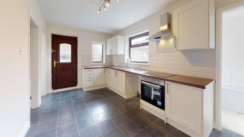 3-Wheatley-Ter-Kitchen.jpg