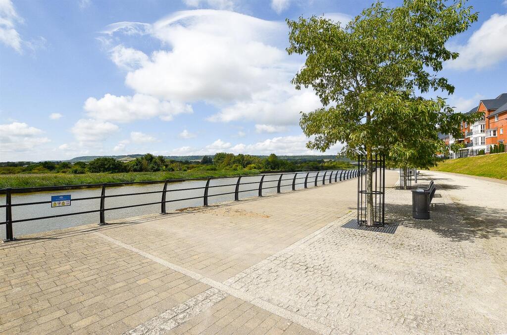 ## Peters Village..jpg