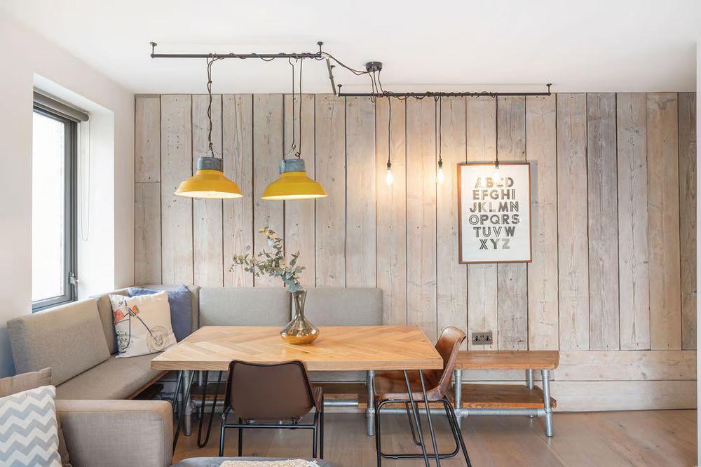 New dining table at Newport Avenue - For Sale - E1