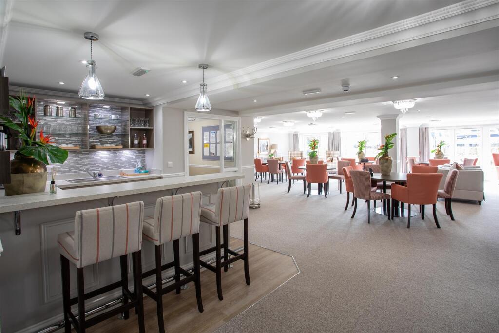 Owners Coffee Lounge.JPG