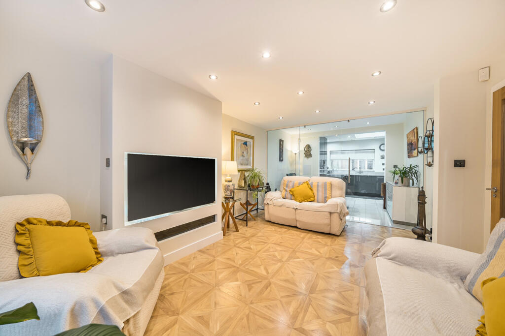 1388718-22-693c0f...