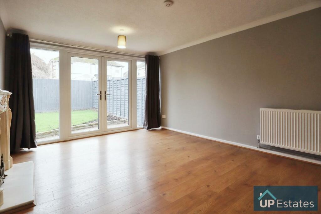 LOUNGE/ DINING ROOM