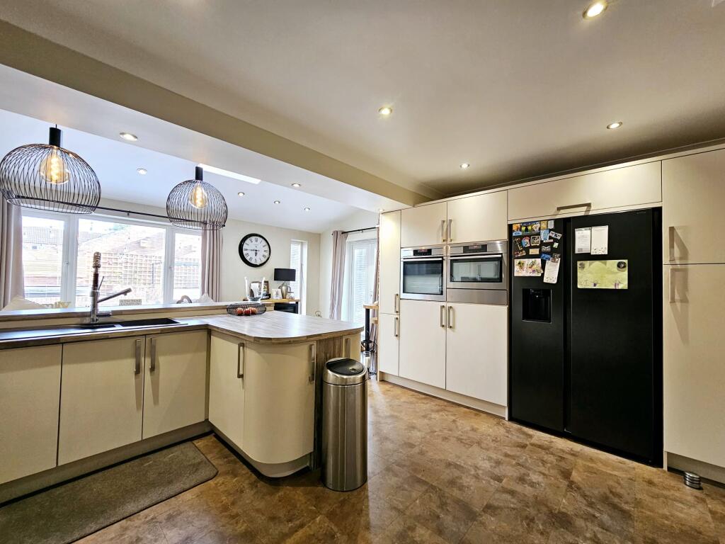 aa69ee8b-b8ee-470a-bb74-2e982db4be2a