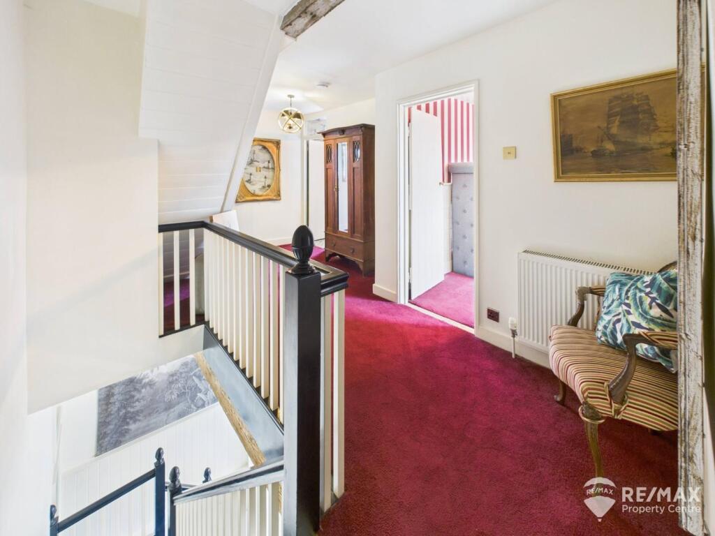 First Floor Landing.jpg