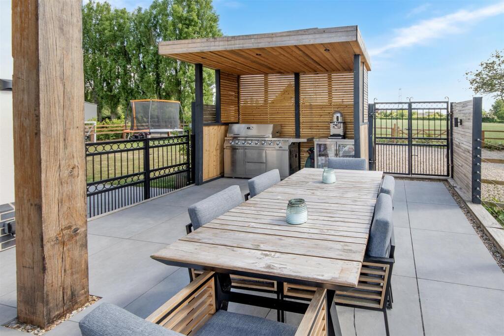 Outdoor Terrace