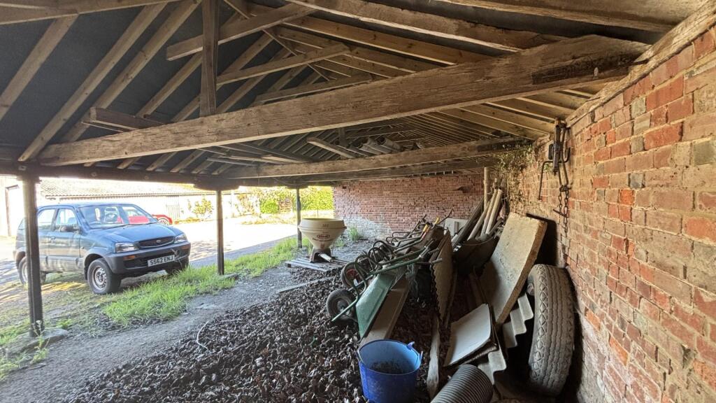 Cart Shed (7).jpg