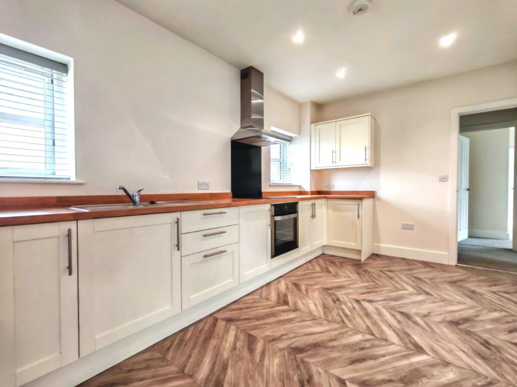 WhatsApp Image 2025-07-28 at 17.08.07_b6c6b61b