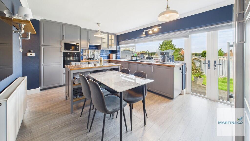 CAM03663G0-PR0188...