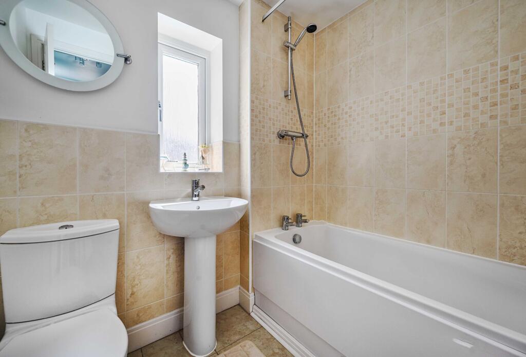 1297395-12-683063...