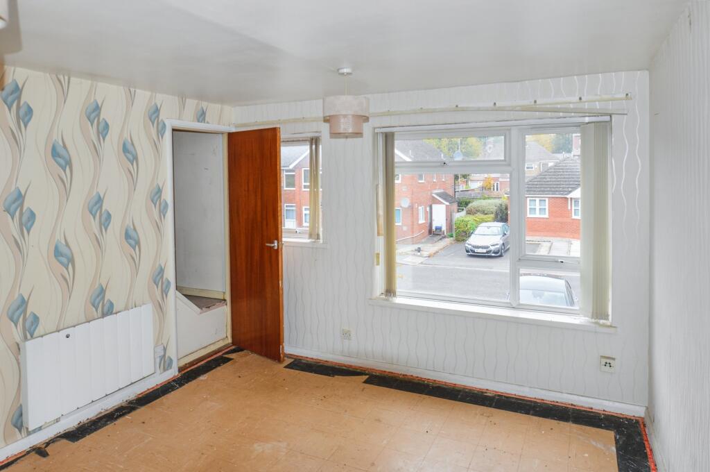 16 Oakey Close, Longford, Coventry, CV6 6JD