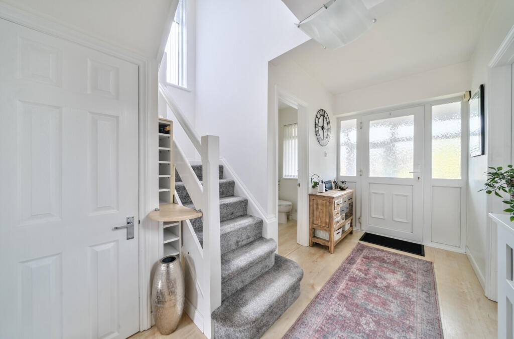 1305639-15-684ac4...