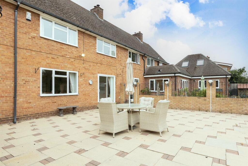 21 Lime Tree Avenue, Rugby (20).jpg