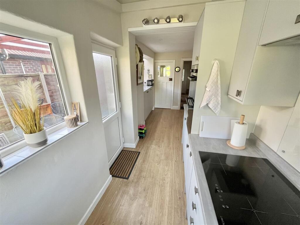 Kitchen Aspect 4