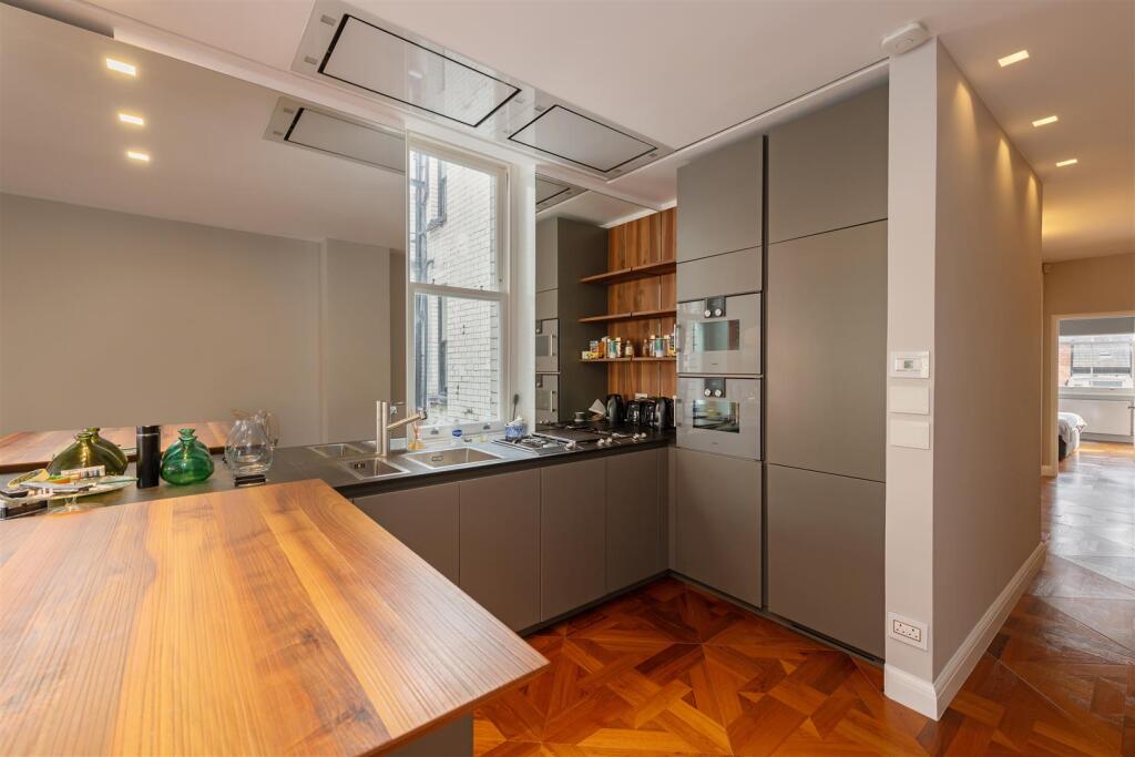 Flat 4, 55 Cadogan Gardens Hi-2.jpg