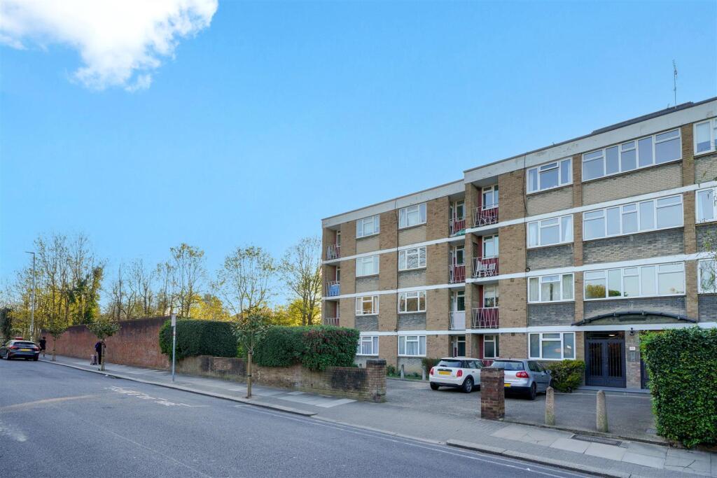 Avon Court