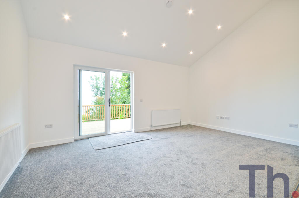 Lounge Area.JPG