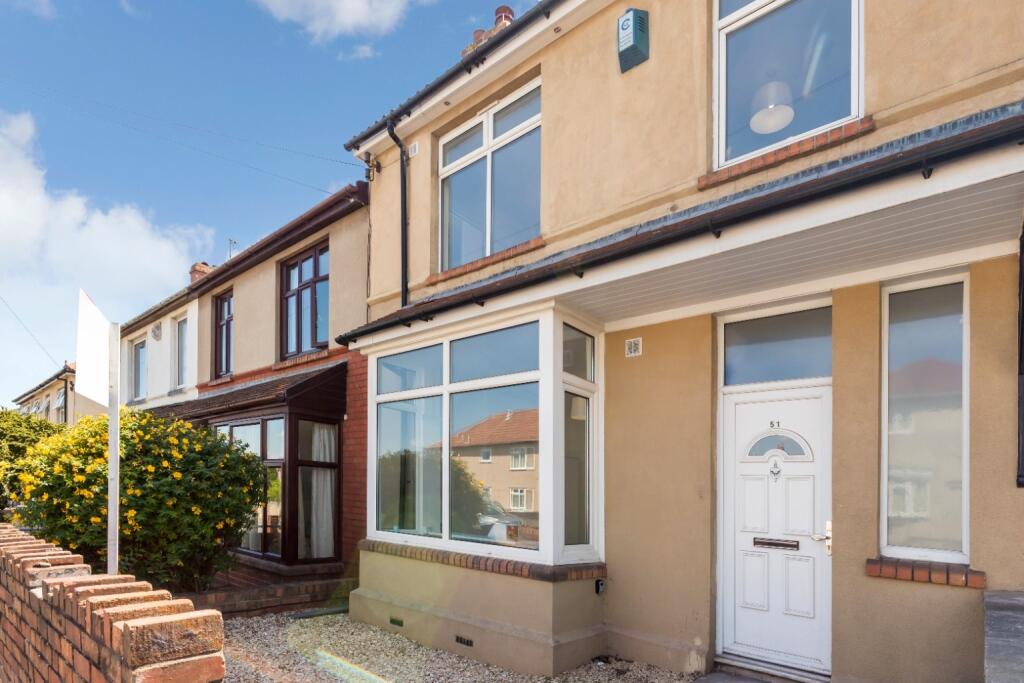 Charming front view of a well-maintained proper...