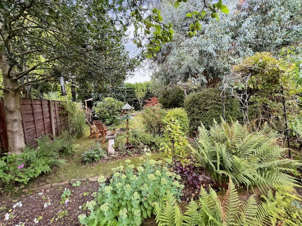 Gardens 10