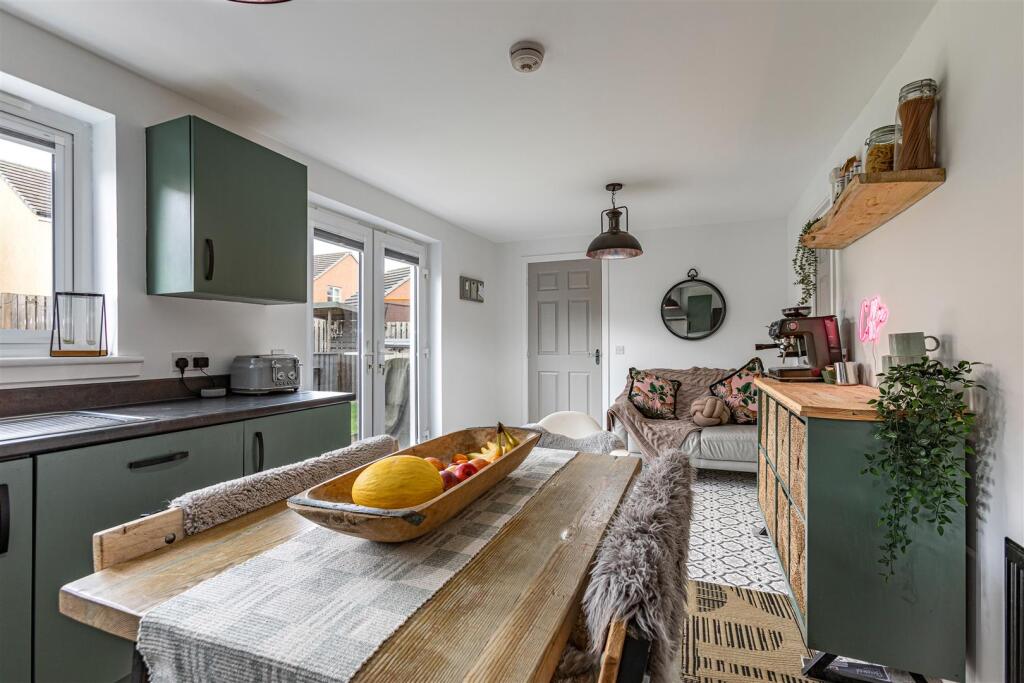 13 Kingfisher Grove Galashiels 32.JPG