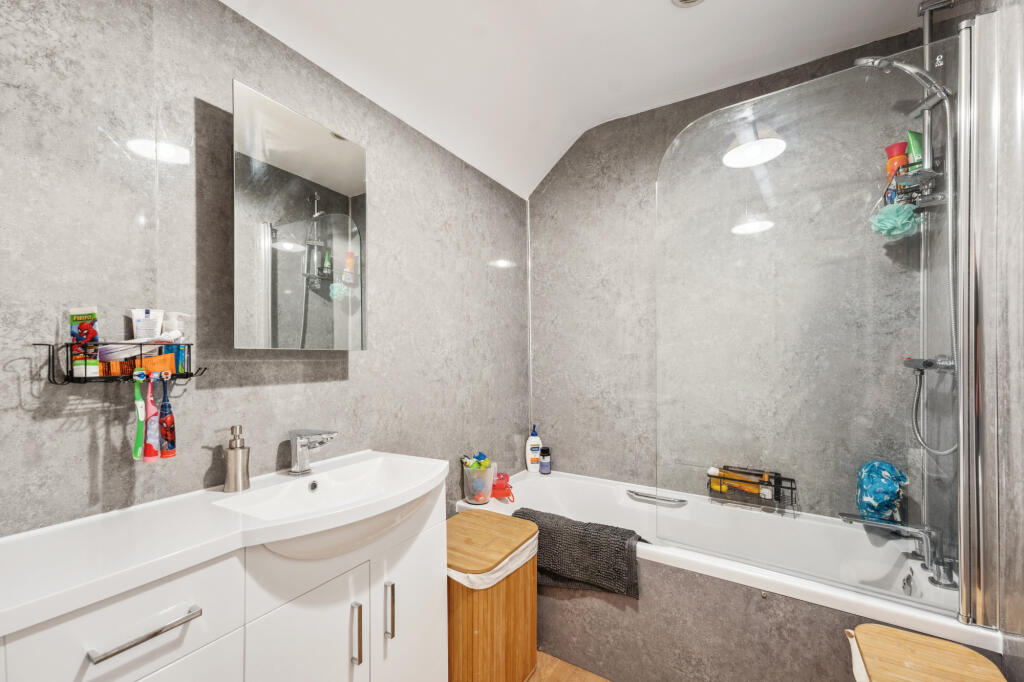 Family bathroom