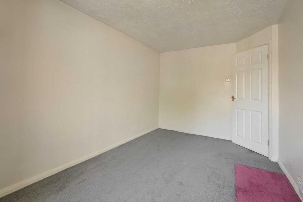 29 Thruxton Road, Havant, Hampshire, PO9 4DG