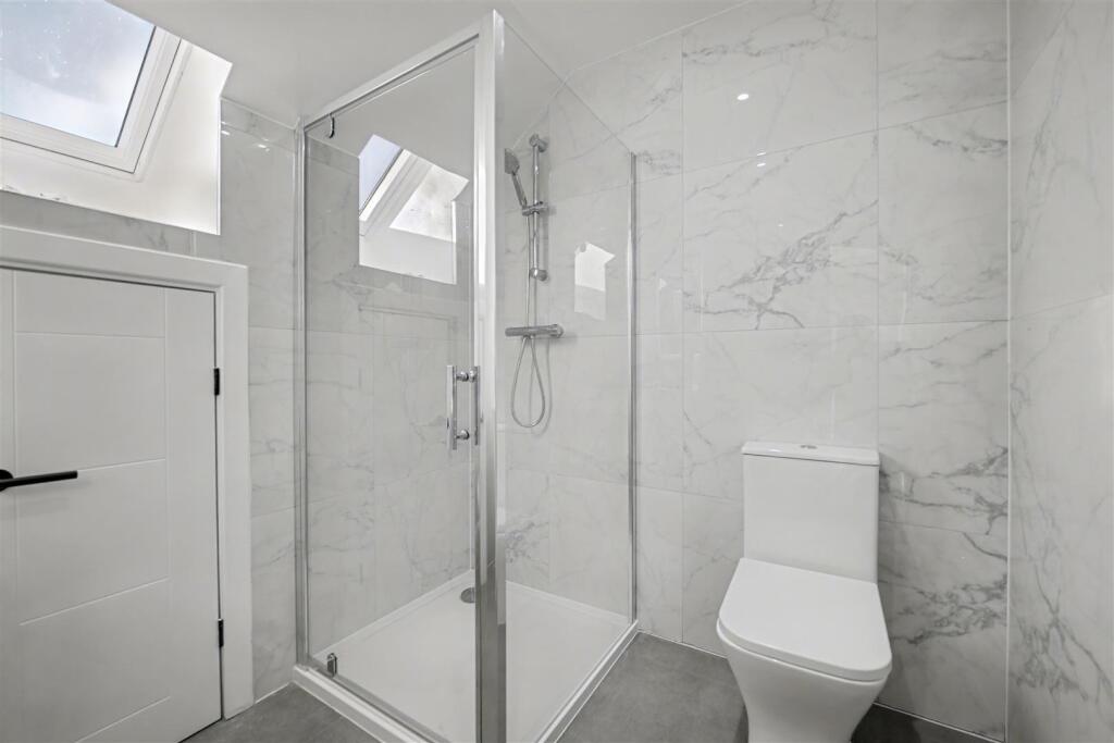 Shower Room.jpeg