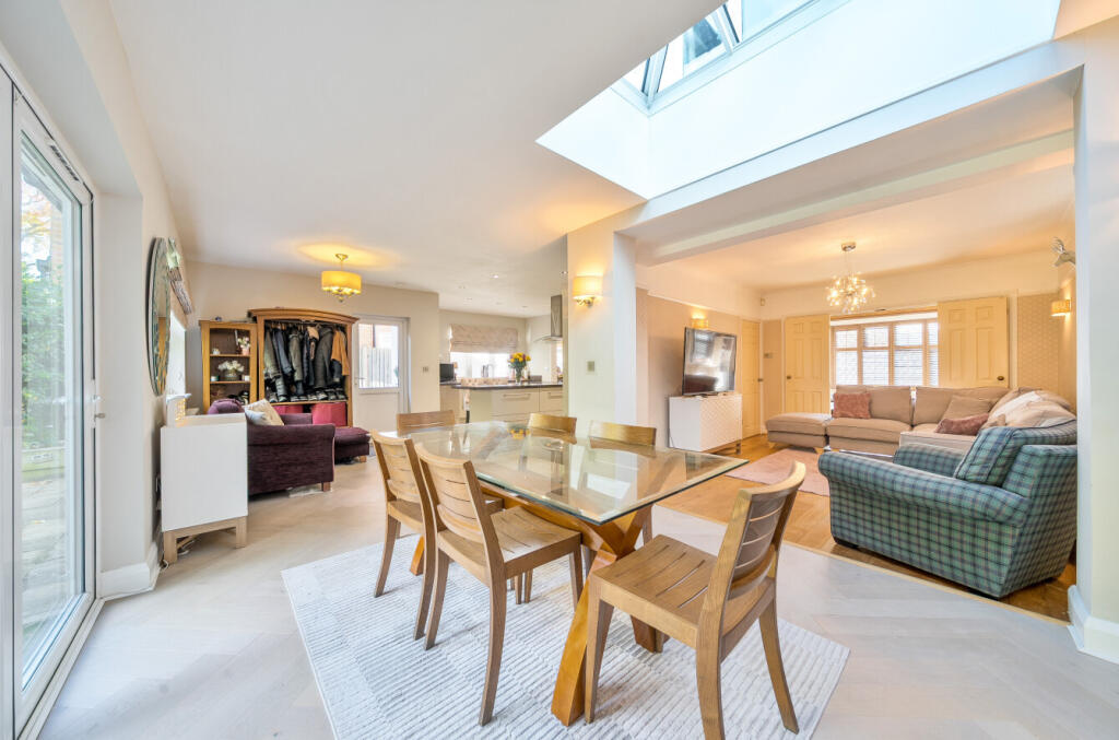 1365409-9-68f909c...