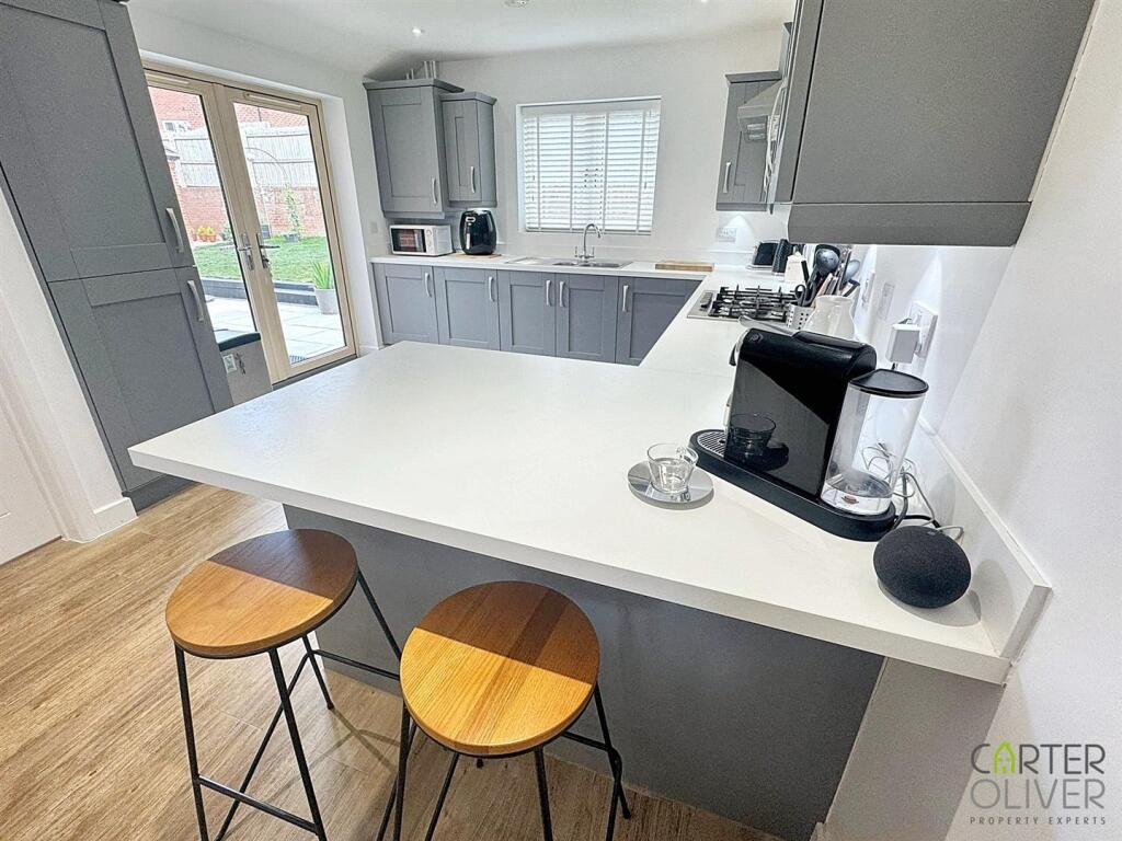 Kitchen/ Snug / Dining Room
