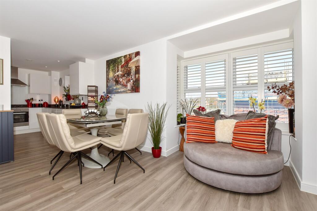 Lounge/Diner