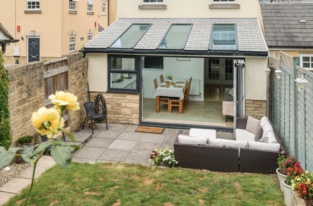 1343038-3-68a5cd7...