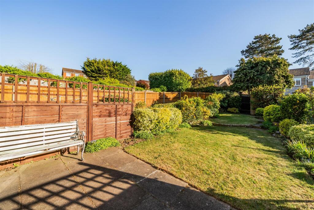 67f4a3881df0e-1270177 (10).jpg