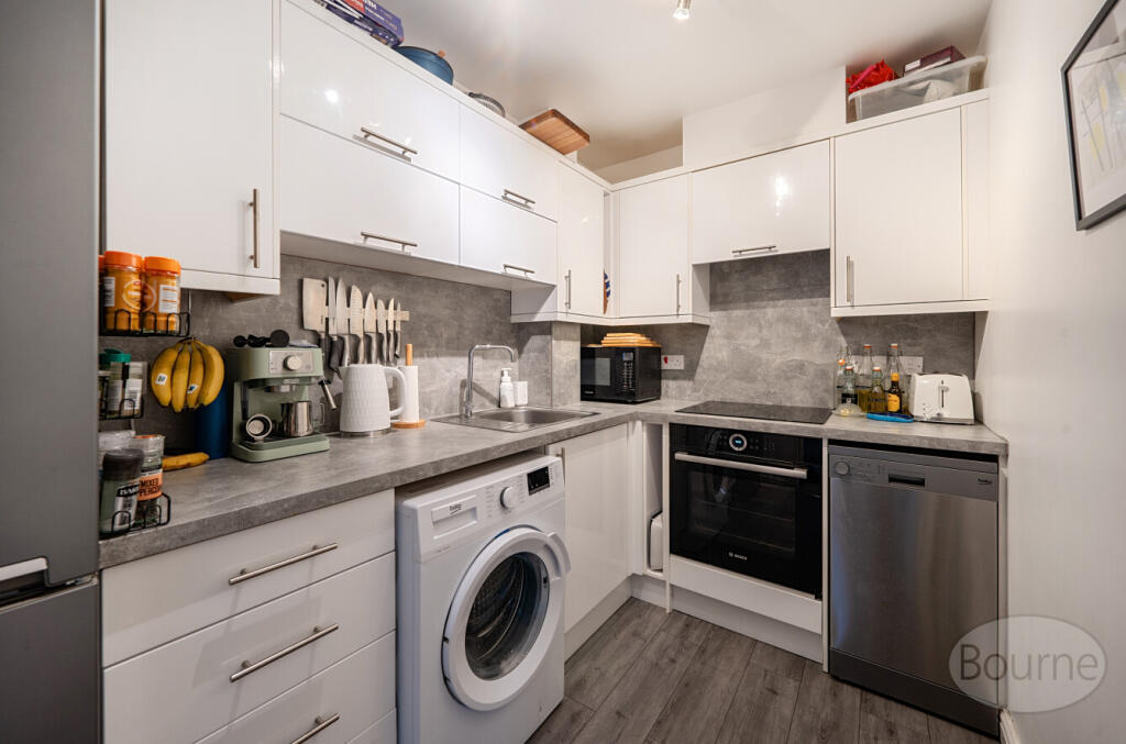 e6cbc21e-30f2-430...