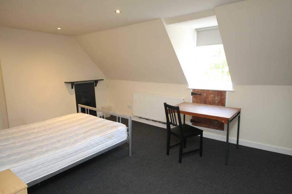 Bedroom Two (Copy).JPG